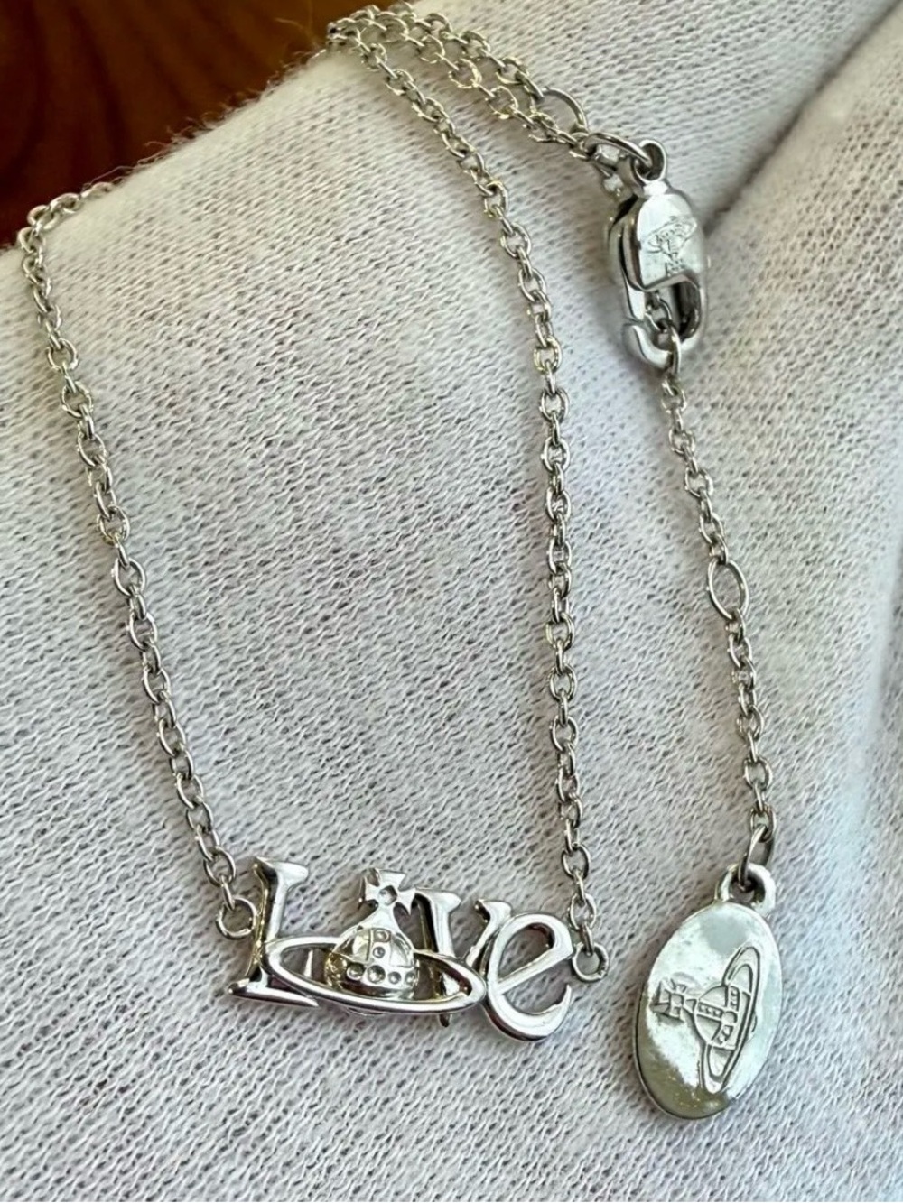 Rare Authentic 925 Vivienne Westwood Silver 'Love' Orb Pendant Necklace